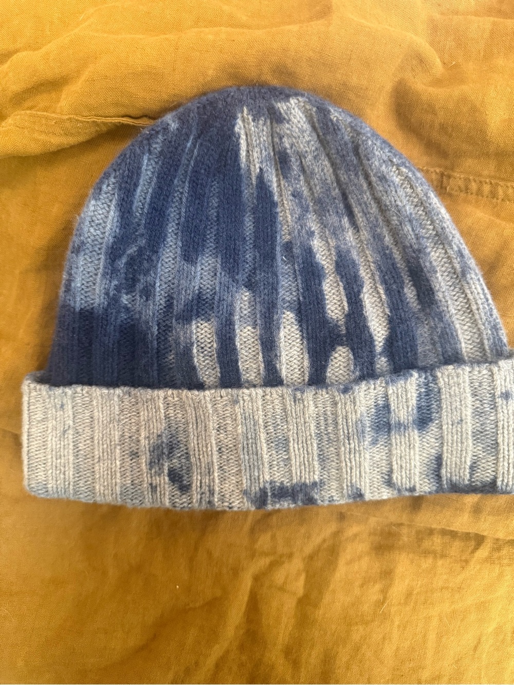 Beringia cashmere beanie